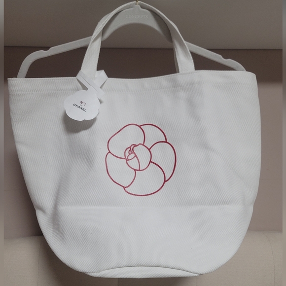NWT Chanel Beauty GWP Canvas Tote - Picture 2 of 11